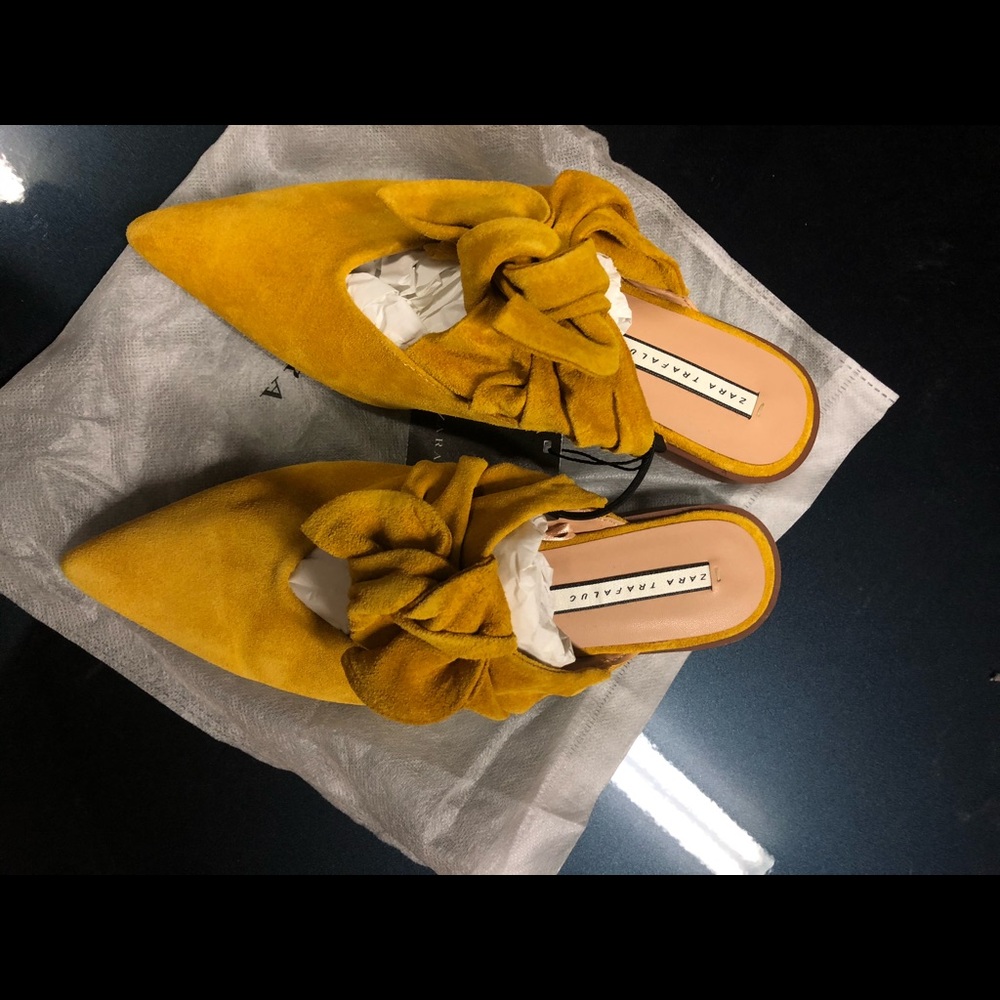 LAST NWT ZARA MUSTARD YELLOW SUEDE BOW POINTED TOE MULES